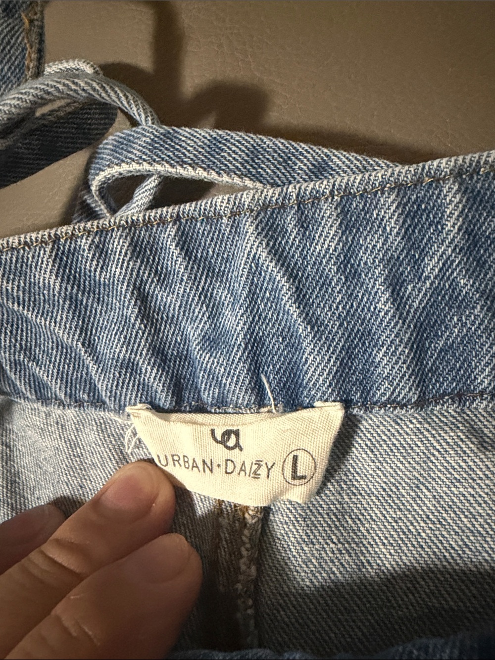 URBAN DAIZY WOMEN'S Wide-Leg Light Blue Denim Overalls - Picture 7 of 8